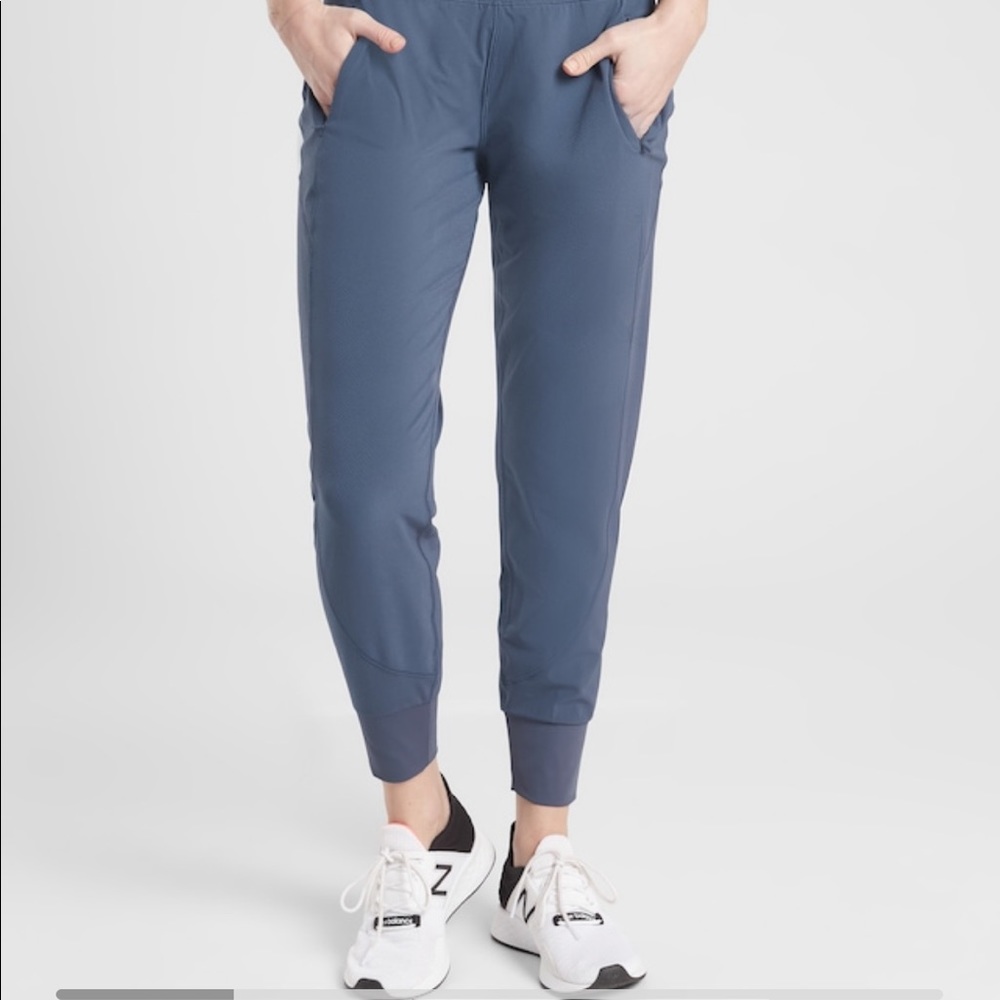 Athleta Distance Jogger in Iron Blue